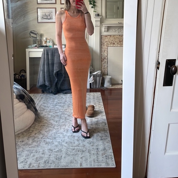 ❌SOLD❌ Polly Everlast Midi Dress - Picture 4 of 4